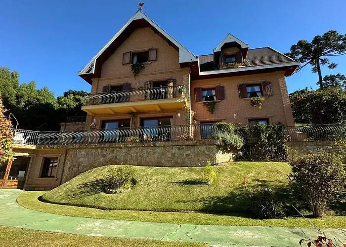Mansao Dos Alpes Em Campos Do Jordao